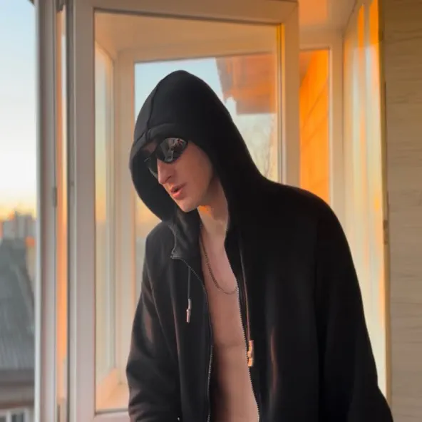 Песня Trojan - Okay Baby