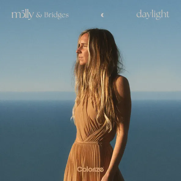 Песня Mölly & Bridges - Daylight (Extended Mix)