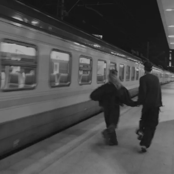 Песня Azzi - Я И Ты
